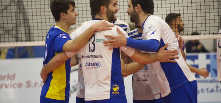 I biancoblu di Saturnia Acicastello vincono 3-0 in casa contro Volley Catania ﻿